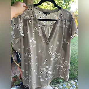 Gray Floral Banana Republic Blouse